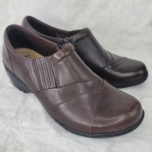Clark's Comfortable Shoes Booties Memmory Foam Size 8